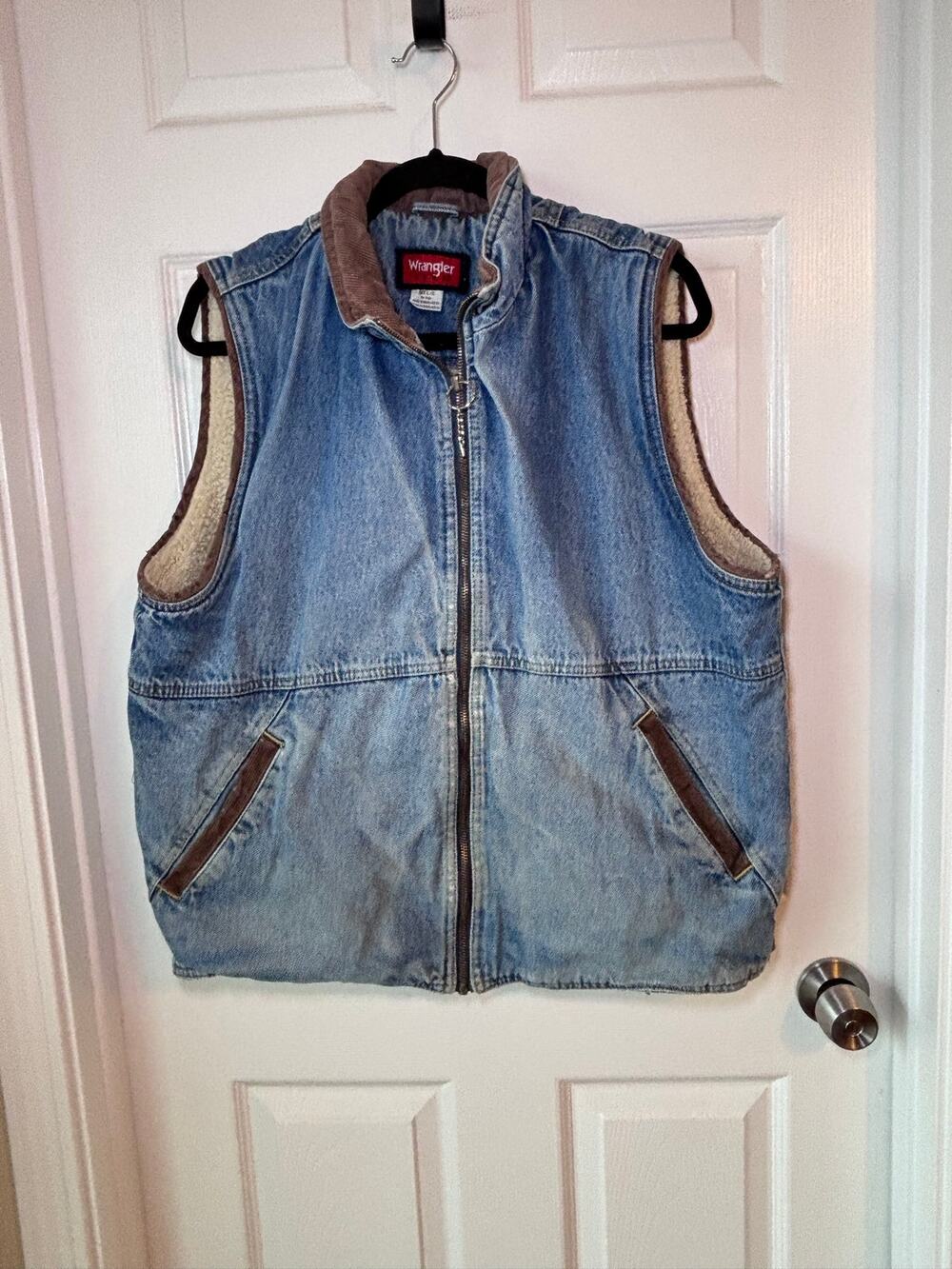 Wrangler HERO Sherpa Lined Denim Vest Size L/G Vintage Western Workwear